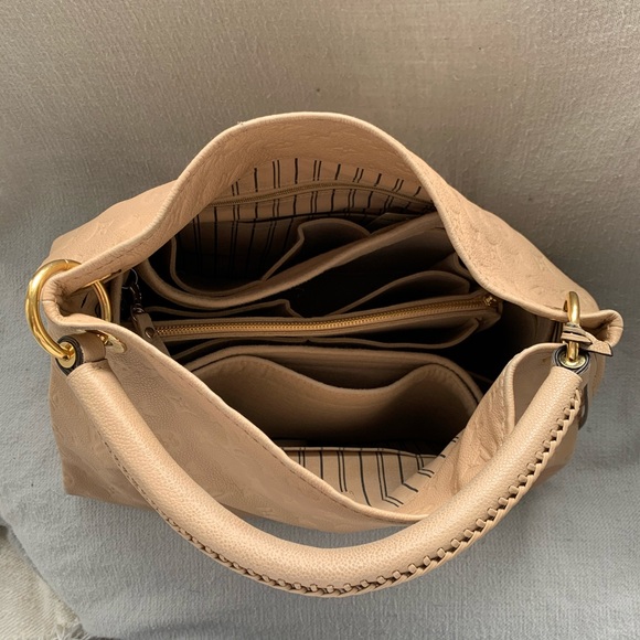 Louis Vuitton Empreinte Artsy MM - Picture 5 of 8